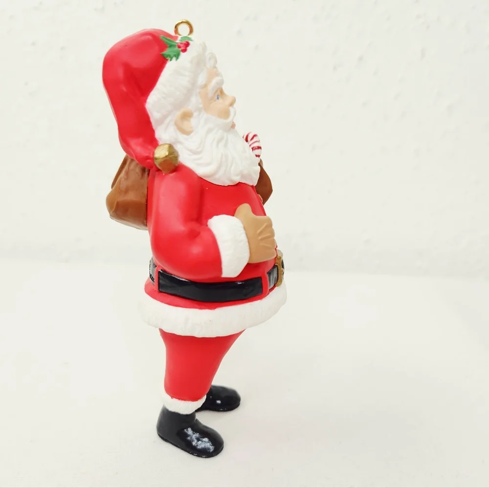 Hallmark Keepsake Santa Ornament 1996 Collector’s Club Bob Siedler